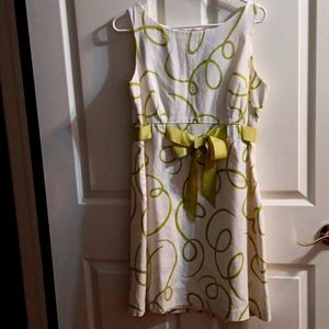 Jessica Howard Green and cream dress size  14 petite